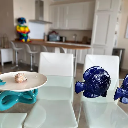 Unique Seafront Triplex Penthouse With Panoramic Bedroom & Rooftop Jacuzzi Overlooking Valletta Apartment *