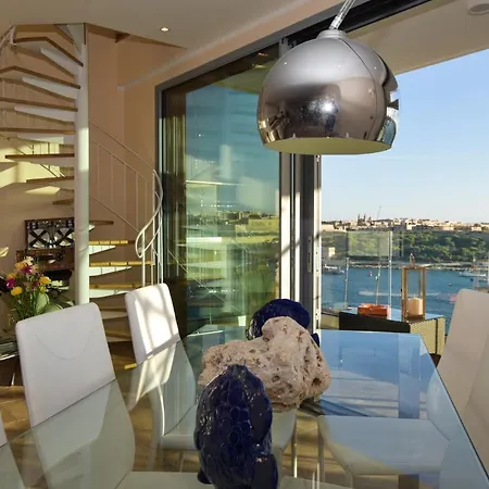 Apartment Unique Seafront Triplex Penthouse With Panoramic Bedroom & Rooftop Jacuzzi Overlooking Valletta Sliema