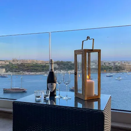 Apartment Unique Seafront Triplex Penthouse With Panoramic Bedroom & Rooftop Jacuzzi Overlooking Valletta