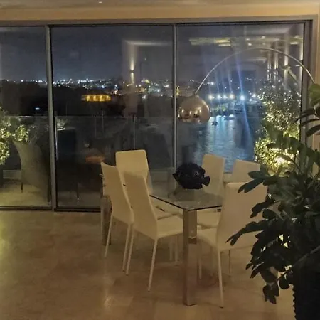 Apartment Unique Seafront Triplex Penthouse With Panoramic Bedroom & Rooftop Jacuzzi Overlooking Valletta