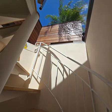 Unique Seafront Triplex Penthouse With Panoramic Bedroom & Rooftop Jacuzzi Overlooking Valletta Apartment