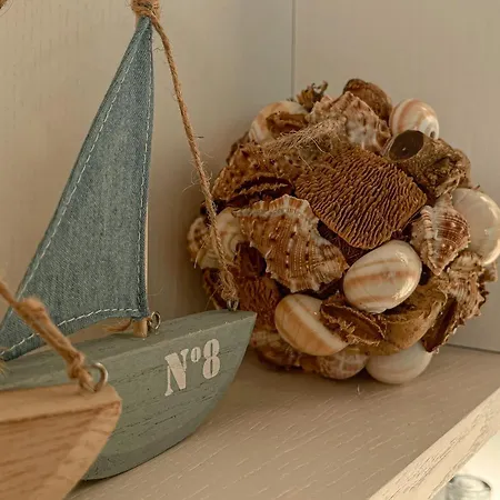 Lejlighed Unique Seafront Triplex Penthouse With Panoramic Bedroom & Rooftop Jacuzzi Overlooking Valletta Sliema