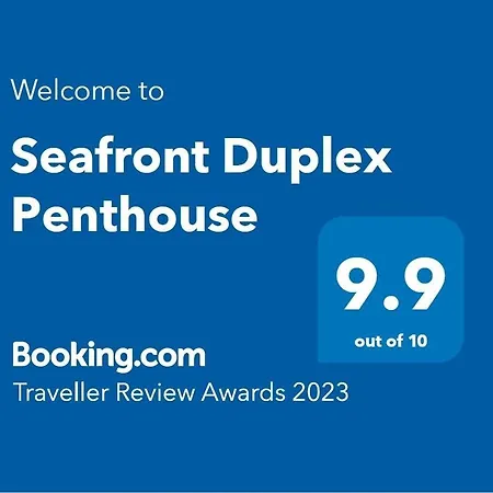 Unique Seafront Triplex Penthouse With Panoramic Bedroom & Rooftop Jacuzzi Overlooking Valletta Lejlighed *