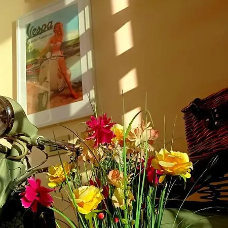 Unique Seafront Triplex Penthouse With Panoramic Bedroom & Rooftop Jacuzzi Overlooking Valletta Lejlighed *