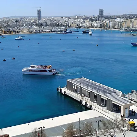 Unique Seafront Triplex Penthouse With Panoramic Bedroom & Rooftop Jacuzzi Overlooking Valletta *